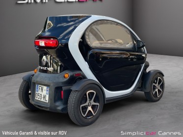 Renault twizy intens noir 45 batterie en location occasion cannes (06) simplicicar simplicibike france