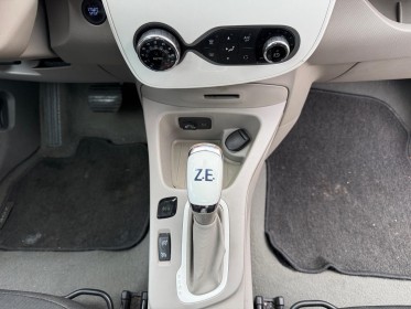 Renault zoe zen batterie en location feux av led radar ar garantie 12 mois occasion simplicicar dunkerque simplicicar...