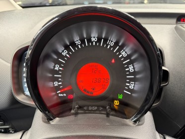 Citroen c1 vti 72 shine carplay camÉra de recul rÉgulateur de vitesse premiÈre main entretien complet garantie 12 mois...