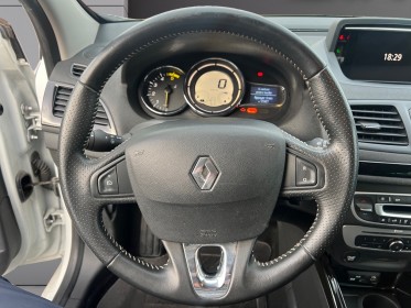 Renault megane iii estate 1.5 dci 110 fap energy eco2 bose estate iii occasion avignon (84) simplicicar simplicibike france