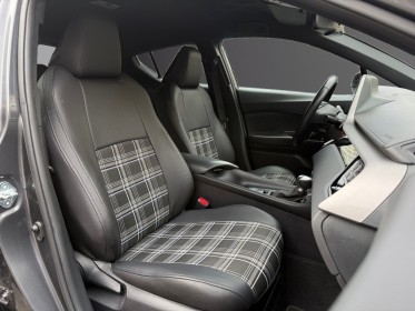 Toyota c-hr hybride pro mc19 1.8l dynamic business occasion paris 17ème (75)(porte maillot) simplicicar simplicibike france