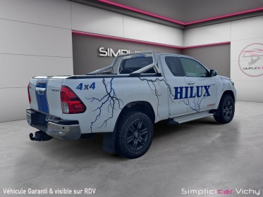 Toyota hilux x-tra simple cabine 2.8 d-4d 204 ch 4wd camera de recul tva récupérable garantie constructeur coffre de benne...