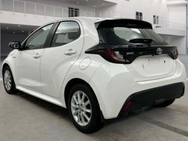 Toyota yaris hybride my22 116h design - sièges chauffants - volant chauffant - caméra de recul occasion simplicicar lagny ...