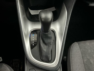 Toyota yaris hybride my22 116h design - sièges chauffants - volant chauffant - caméra de recul occasion simplicicar lagny ...