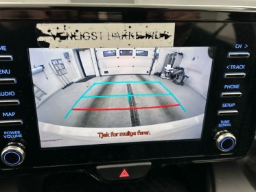 Toyota yaris hybride my22 116h design - sièges chauffants - volant chauffant - caméra de recul occasion simplicicar lagny ...