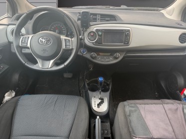 Toyota yaris hybride 100h dynamic occasion cannes (06) simplicicar simplicibike france