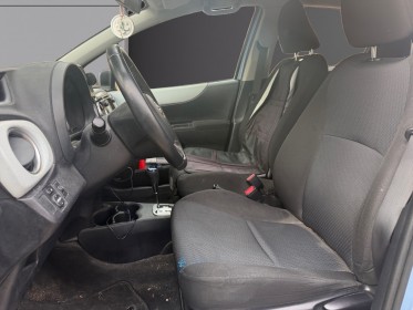 Toyota yaris hybride 100h dynamic occasion cannes (06) simplicicar simplicibike france