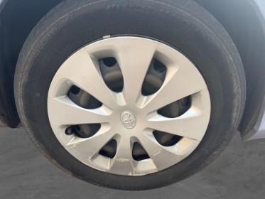 Toyota yaris hybride 100h dynamic occasion cannes (06) simplicicar simplicibike france