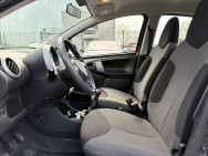 TOYOTA d'occasion AYGO 1.0 VVT-I 68 DYNAMIQUE de 2013 Brest (29)﻿