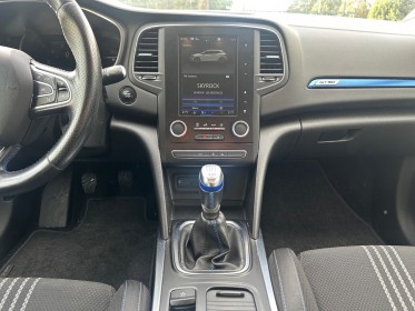 Renault megane iv berline tce 140 fap gt-line - historique complet occasion simplicicar lagny  simplicicar simplicibike france