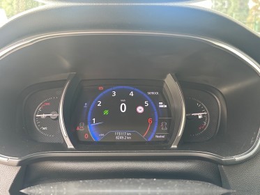 Renault megane iv berline tce 140 fap gt-line - historique complet occasion simplicicar lagny  simplicicar simplicibike france