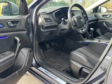 Renault megane iv berline tce 140 fap gt-line - historique complet occasion simplicicar lagny  simplicicar simplicibike france