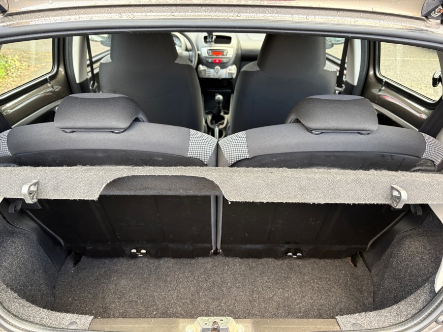 TOYOTA d'occasion AYGO 1.0 VVT-I 68 DYNAMIQUE de 2013 Brest (29)﻿