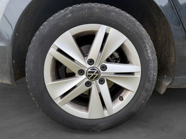 Volkswagen golf 1.0 tsi 110 bvm6 life carplay led d'ambiances volant sièges chauffants garantie 12 mois occasion simplicicar...