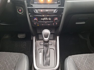 Suzuki vitara style auto - suivi/toit pano/caméra ar/siège chauffant/attelage - garantie 12 mois occasion simplicicar...
