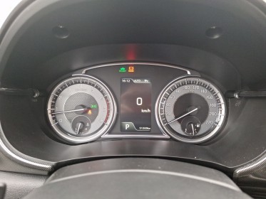 Suzuki vitara style auto - suivi/toit pano/caméra ar/siège chauffant/attelage - garantie 12 mois occasion simplicicar...