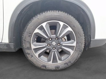 Suzuki vitara style auto - suivi/toit pano/caméra ar/siège chauffant/attelage - garantie 12 mois occasion simplicicar...