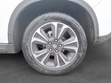 Suzuki vitara style auto - suivi/toit pano/caméra ar/siège chauffant/attelage - garantie 12 mois occasion simplicicar...