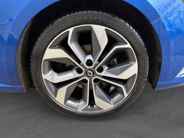 Renault megane iv berline blue dci 115 gt line garantie 12 mois occasion simplicicar caen  simplicicar simplicibike france