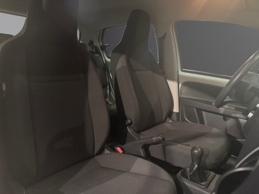 Volkswagen up up 1.0 60 bluemotion technology move up! economique garantie 12 mois occasion simplicicar saint-jean...