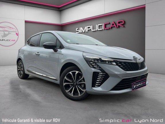 Renault clio v nouvelle e-tech full hybrid 145 techno - faible kms - garantie 12 mois occasion simplicicar lyon nord...
