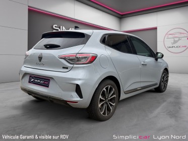 Renault clio v nouvelle e-tech full hybrid 145 techno - faible kms - garantie 12 mois occasion simplicicar lyon nord...