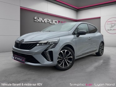 Renault clio v nouvelle e-tech full hybrid 145 techno - faible kms - garantie 12 mois occasion simplicicar lyon nord...
