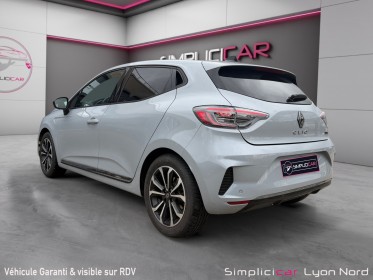 Renault clio v nouvelle e-tech full hybrid 145 techno - faible kms - garantie 12 mois occasion simplicicar lyon nord...