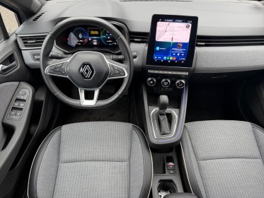 Renault clio v nouvelle e-tech full hybrid 145 techno - faible kms - garantie 12 mois occasion simplicicar lyon nord...