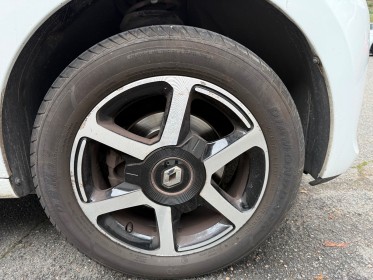 Renault twingo iii 0.9 tce 90 energy e6c intens occasion simplicicar vaucresson simplicicar simplicibike france