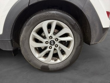 Hyundai tucson 1.7 crdi 115 2wd creative occasion simplicicar lyon ouest simplicicar simplicibike france