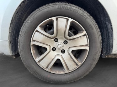 Dacia sandero sce 75 evasion garantie 12 mois occasion simplicicar lyon nord simplicicar simplicibike france