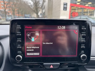Toyota yaris hybride my22 116h design carplay régulateur de vitesse adaptatif caméra de recul garantie 12 mois occasion...