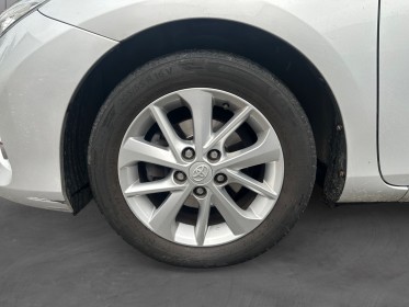 Toyota auris 100 vvt-i active caméra de recul très bon état garantie 12 mois occasion simplicicar le raincy simplicicar...