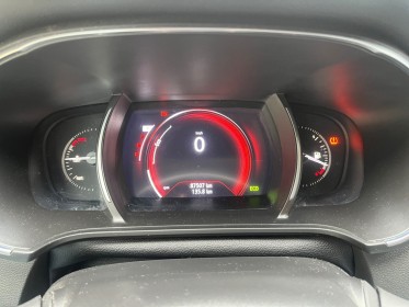 Renault megane iv berline tce 140 energy edc limited garantie 12mois occasion simplicicar lyon nord simplicicar simplicibike...