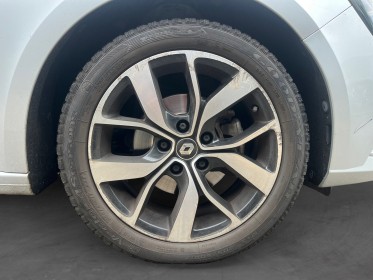 Renault megane iv berline tce 140 energy edc limited garantie 12mois occasion simplicicar lyon nord simplicicar simplicibike...