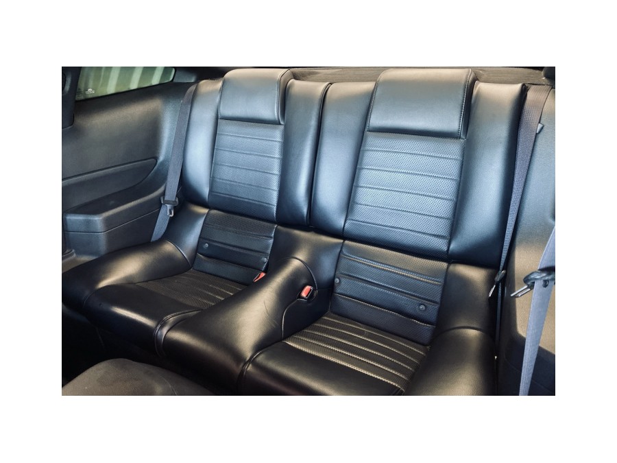 FORD d'occasion MUSTANG 4.6 V8 de 2006 Annecy (74)﻿