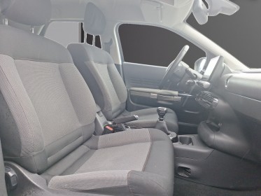 Citroen c4 cactus bluehdi 100 feel - suivi/radars ar/attelage - garantie 12 mois occasion simplicicar soissons simplicicar...