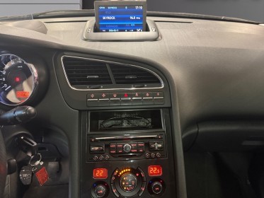 Peugeot 5008 1.6 hdi 115ch style toit pano 7 places attelage garantie 12 mois occasion simplicicar brive la gaillarde ...