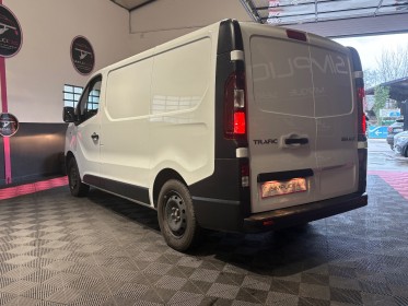 Renault trafic fourgon gn l1h1 1200 kg dci 125 energy e6 confort garantie 12 mois occasion  simplicicar aix les bains...