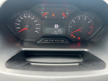 Peugeot partner fourgon m 650 kg bluehdi 100 ss bvm6 garantie 12 mois occasion simplicicar toulon ouest simplicicar...