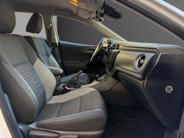 Toyota auris touring sports pro rc18 hybride pro 136h design entretiens toyota garantie 12 mois occasion simplicicar le...