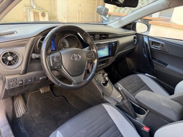 Toyota auris touring sports pro rc18 hybride pro 136h design entretiens toyota garantie 12 mois occasion simplicicar le...