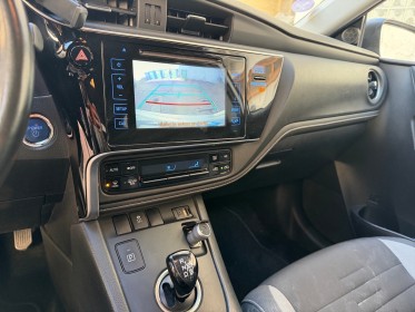 Toyota auris touring sports pro rc18 hybride pro 136h design entretiens toyota garantie 12 mois occasion simplicicar le...