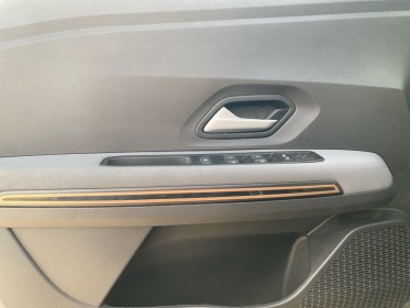 Dacia jogger tce 110 5 places extreme  attelage carplay caméra de recul garantie constructeur 2027 occasion barberey...