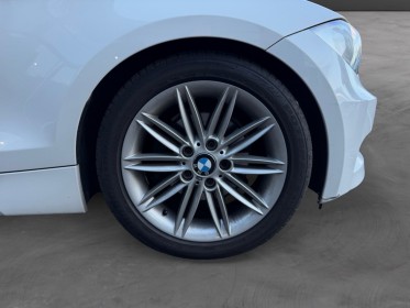 Bmw serie 1 coupe e82 120d 177 ch sport design jantes 17 shadow line garantie 12 mois occasion simplicicar vernon simplicicar...