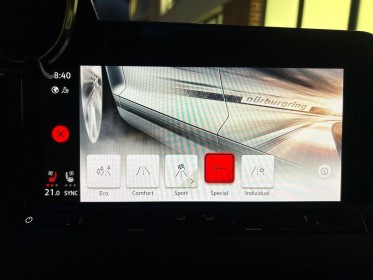 Volkswagen golf 8 gti clubsport 300ch - cuir ventilé / v-max débridée / dcc nürb / suivi vw / garantie 12 mois occasion...