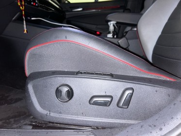 Volkswagen golf 8 gti clubsport 300ch - cuir ventilé / v-max débridée / dcc nürb / suivi vw / garantie 12 mois occasion...