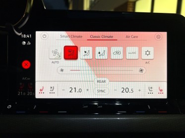 Volkswagen golf 8 gti clubsport 300ch - cuir ventilé / v-max débridée / dcc nürb / suivi vw / garantie 12 mois occasion...