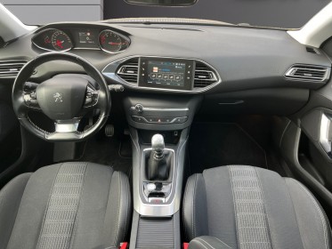 Peugeot 308 110ch allure camera 360°  jantes gt apple carplay  distribution à jour   garantie 12 mois occasion simplicicar...